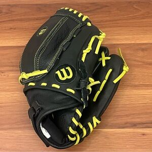 Wilson A500 Baseball Glove A0500FP12 Black Leather Mitt 12" RHT